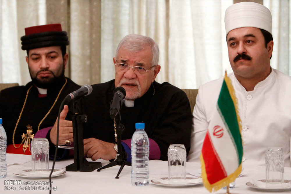 نشست مطبوعاتی با موضوع جوامع اقلیت های دینی در جمهوری اسلامی ایران نشست مطبوعاتی با موضوع جوامع اقلیت های دینی در جمهوری اسلامی ایران