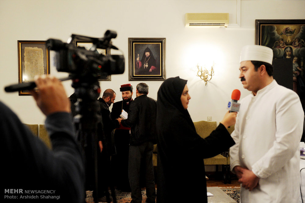 نشست مطبوعاتی با موضوع جوامع اقلیت های دینی در جمهوری اسلامی ایران نشست مطبوعاتی با موضوع جوامع اقلیت های دینی در جمهوری اسلامی ایران