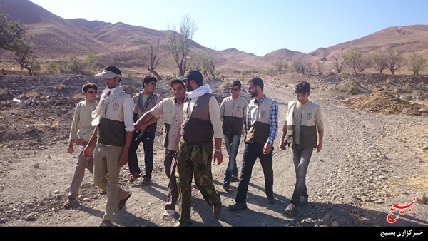 لذت خدمت بی منت را جهادگران می چشند لذت خدمت بی منت را جهادگران می چشند