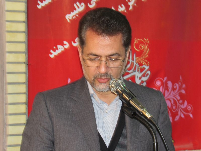 تمایز انقلاب ما با سایر انقلاب ها، مردمی و اسلامی بودن تمام اجزاء است