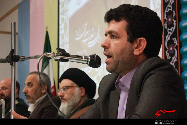 نماینده نایین : شاخصه های انقلابی بودن حساسیت در مقابل نفوذ