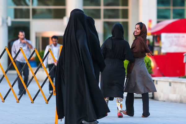 وقتی بدحجابی در نبود الگوی مناسب جان می&zwnj;گیرد/پوشش خاکریزدشمن نشود