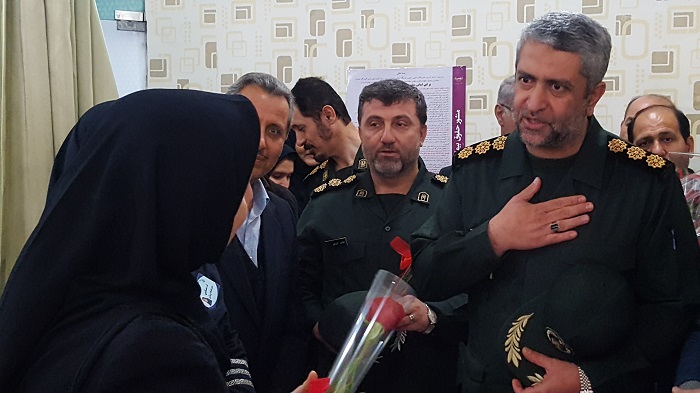 دیدار و قدردانی مسئولین سپاه قدس گیلان از پرستاران بیمارستان پورسینای رشت دیدار و قدردانی مسئولین سپاه قدس گیلان از پرستاران بیمارستان پورسینای رشت
