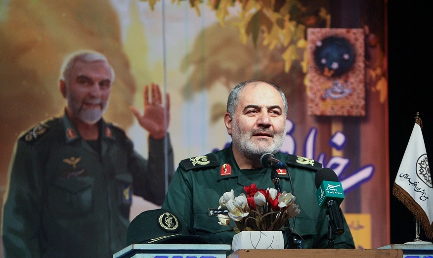 یادبود سردار شهید حاج حسین همدانی و تجلیل از راوی و نویسنده کتاب 