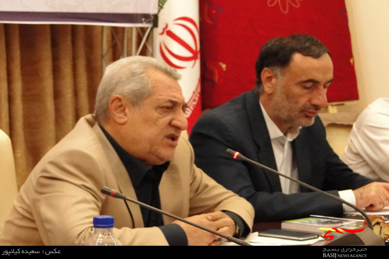اولین مسافران مشهد با قطار همدان ـ مشهد راهی شدند/ اولین کار دولت بعد از برجام آماده‌سازی زیرساخت‌ها بود