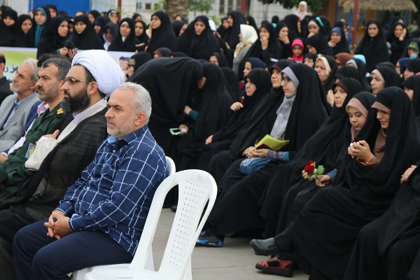 تصاویر تجمع حامیان عفاف و حجاب در پیاده راه فرهنگی رشت