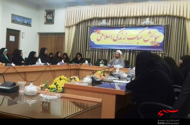 زندگی موفق در گرو پیاده‌سازی سبک اسلامی است