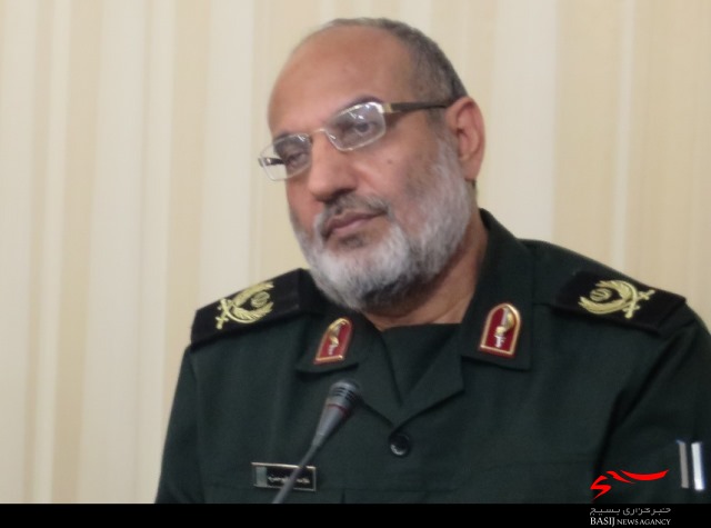 دشمن امروز بنیان خانواده‌ها و اعتقادات ما را نشانه گرفته است