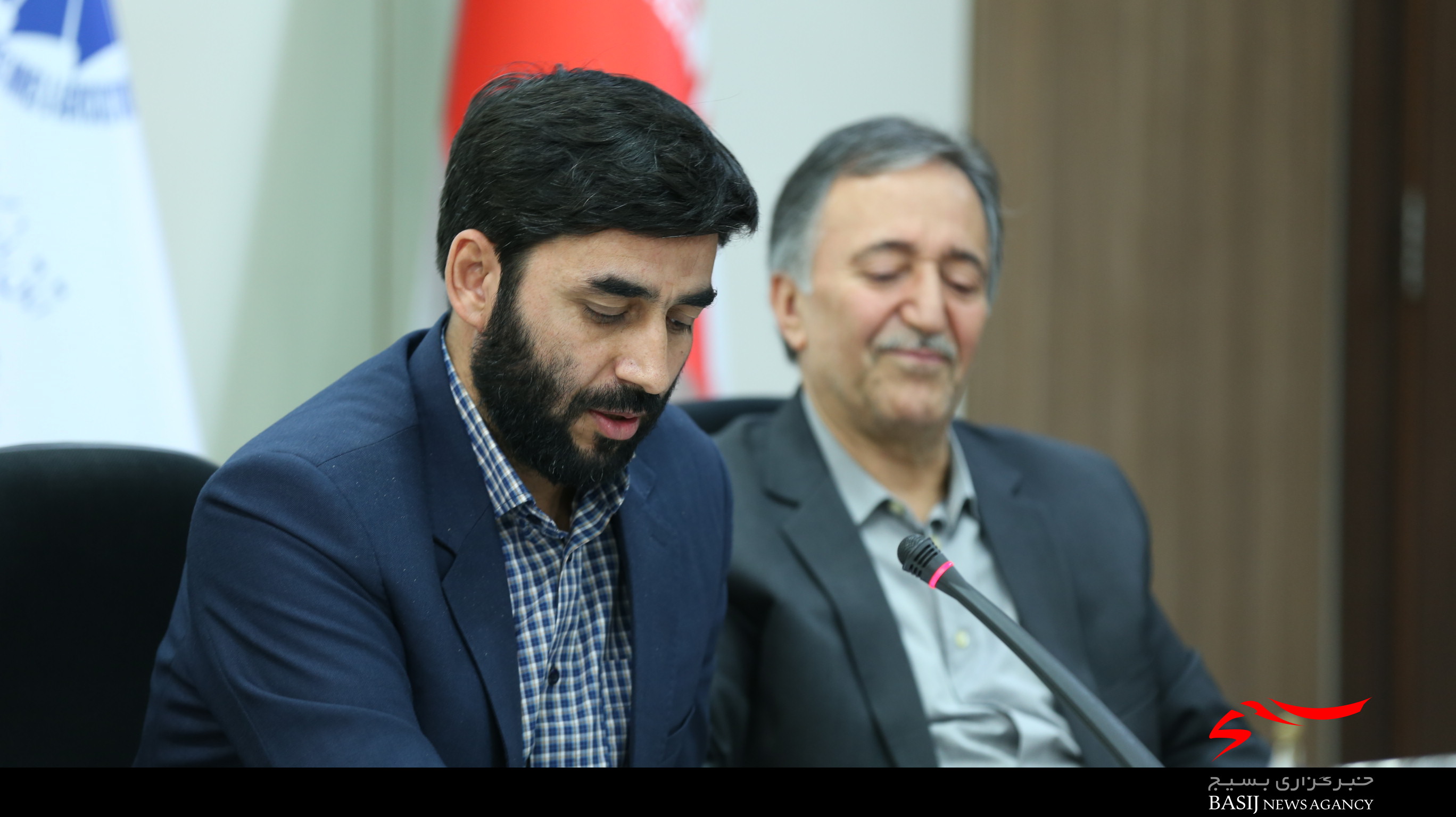 لوکس جلوه دادن کالای خارجی آفت تولید ملی/ در جنگ اقتصادی امروز، بسیج حامی فعالان اقتصادی است