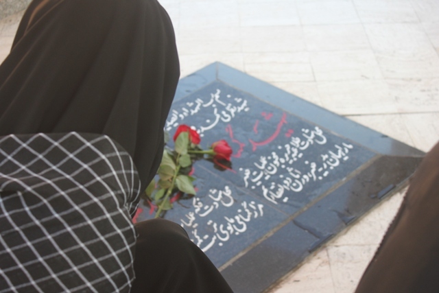 بسیجیان دوباره پای در میدان عاشقی گزاشتند.