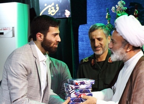 مراسم تجدید بیعت با شهدای مدافع حرم برگزار شد