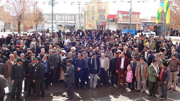 راهپیمایی تماشایی مردم شهرستان شازند در جشن ۴۰ سالگی انقلاب راهپیمایی تماشایی مردم شهرستان شازند در جشن ۴۰ سالگی انقلاب