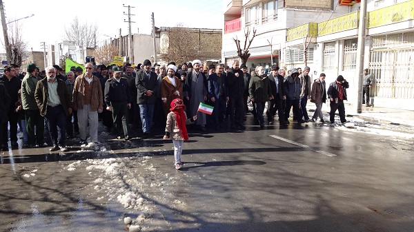 راهپیمایی تماشایی مردم شهرستان شازند در جشن ۴۰ سالگی انقلاب راهپیمایی تماشایی مردم شهرستان شازند در جشن ۴۰ سالگی انقلاب