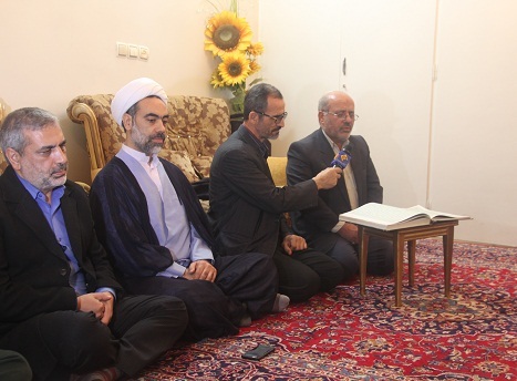 دیدار با خانواده شهید میر غفاری