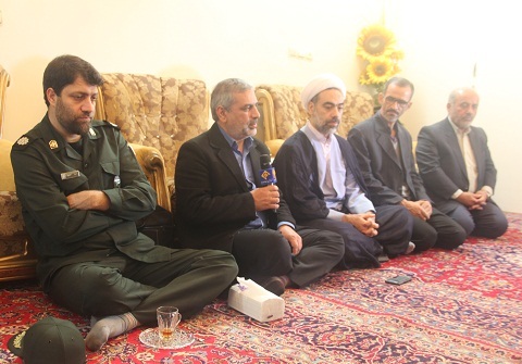 دیدار با خانواده شهید میر غفاری