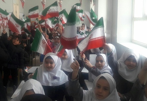 مراسم به صدا در آوردن زنگ انقلاب برگزار شد