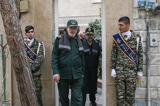 دیدار جانشین فرماندهی سپاه تهران بزرگ با خانواده شهید علی&zwnj;اصغر شیردل