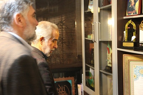 دیدار سردار یزدانی و سردار آذرنوش با خانواده سردار شهید حسین همدانی