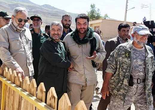 سپاه تهران نشان داد که می‌ توان ظرف یک ماه منزل مسکونی برای زلزله‌زدگان ساخت