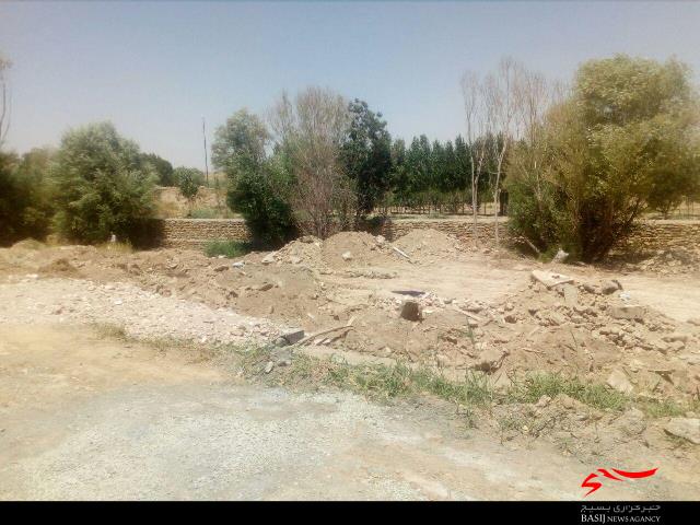 تخریب اکوسیستم به بهانه ایجاد معبر در صالحآباد بهار تخریب اکوسیستم به بهانه ایجاد معبر در صالحآباد بهار