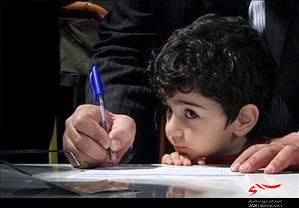 گرفتن هرگونه وجه در مدارس دولتی غیرقانونی است