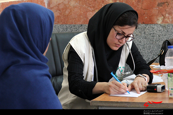 خدماترسانی درمانگاه صحرایی بسیج جامعه پزشکی به مردم بوشهر خدماترسانی درمانگاه صحرایی بسیج جامعه پزشکی به مردم بوشهر