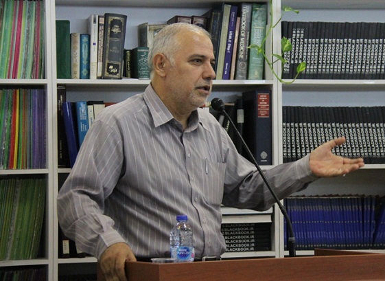 رونمایی از کتاب‌های «خاکستر و ققنوس» و «شاعر دشت و هور»
