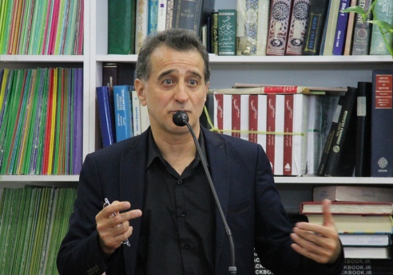 رونمایی از کتاب‌های «خاکستر و ققنوس» و «شاعر دشت و هور»
