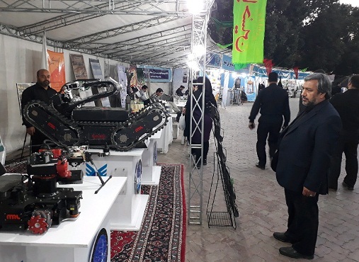 بازدید رئیس کمیسیون آموزش و تحقیقات مجلس از نمایشگاه یاد یاران