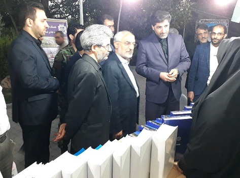 بازدید رئیس کمیسیون آموزش و تحقیقات مجلس از نمایشگاه یاد یاران