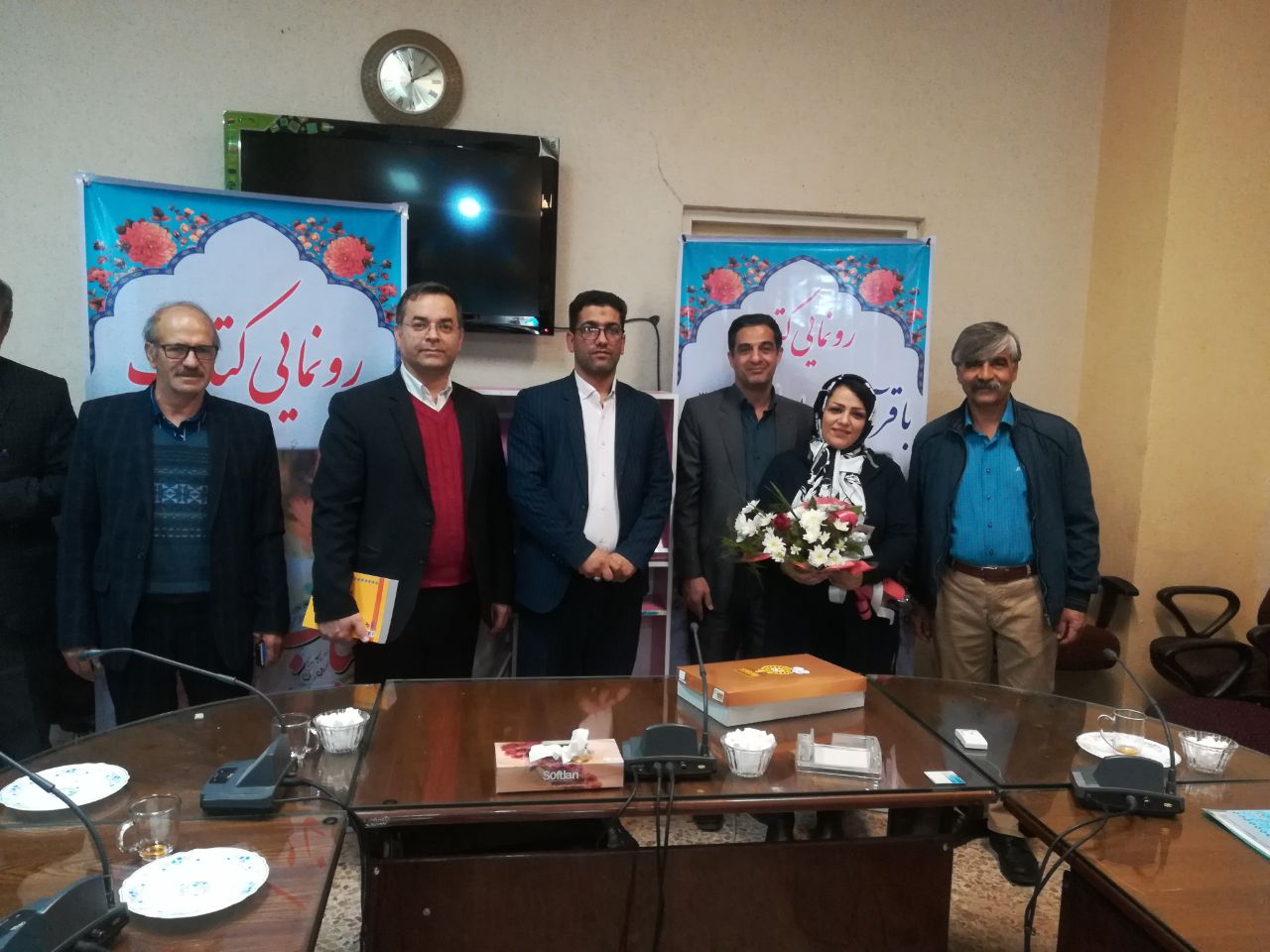 خانوادهها در ترویج فرهنگ کتابخوانی نقش مهمی دارند خانوادهها در ترویج فرهنگ کتابخوانی نقش مهمی دارند