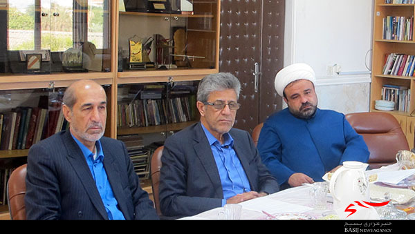 دیدار سردار رزمجو با نمایندگان استان بوشهر در مجلس دیدار سردار رزمجو با نمایندگان استان بوشهر در مجلس