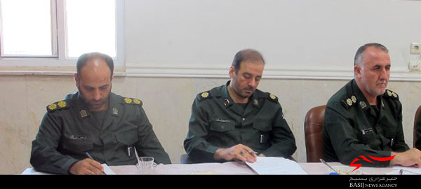دیدار سردار رزمجو با نمایندگان استان بوشهر در مجلس دیدار سردار رزمجو با نمایندگان استان بوشهر در مجلس