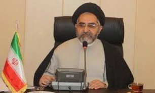 کمک به سیل زدگان امری ضروری است