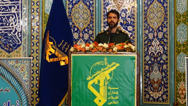 سیلی محکم مردم شهرستان شازند به سردمدار استکبار