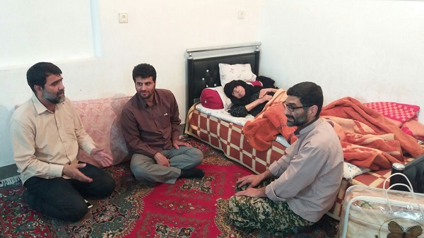 امداد فرهنگی در مناطق سیل زده توسط سپاه ناحیه شازند