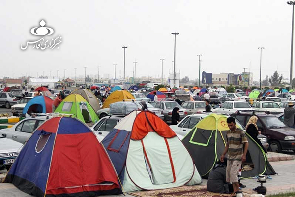 حضور 700 هزار مسافر نوروزی در بندر «گناوه» / ترافیک سنگین در جنوب کشور حضور 700 هزار مسافر نوروزی در بندر «گناوه» / ترافیک سنگین در جنوب کشور