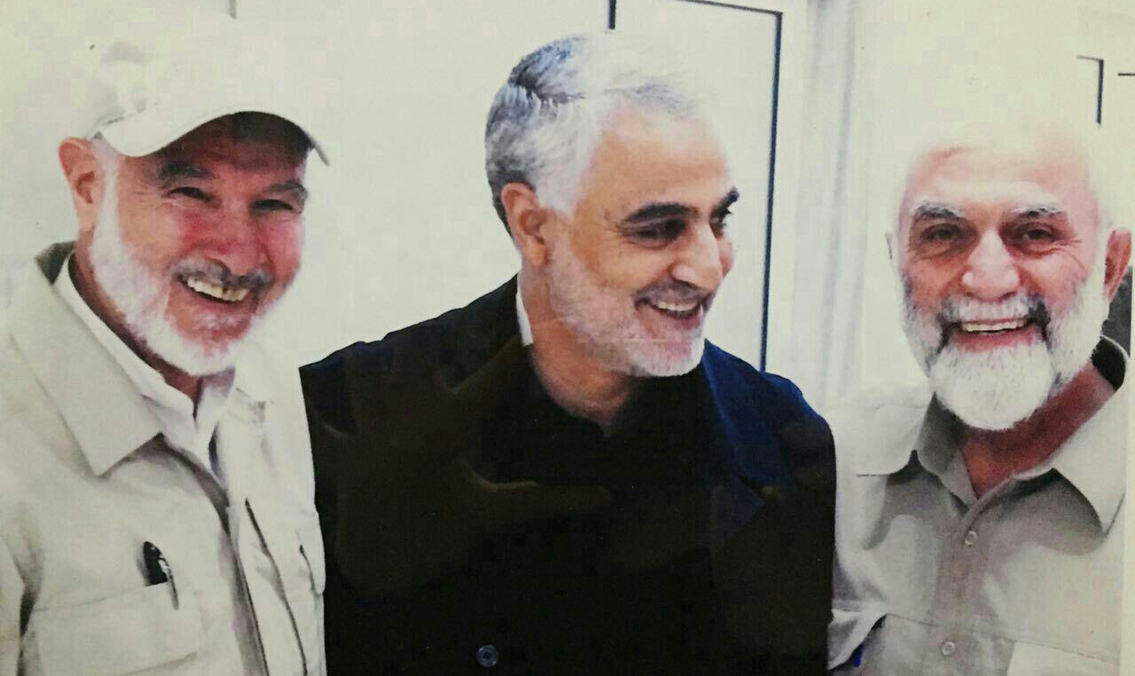 روایت ماجرای آخرین عکس حاج قاسم و حاج حسین روایت ماجرای آخرین عکس حاج قاسم و حاج حسین