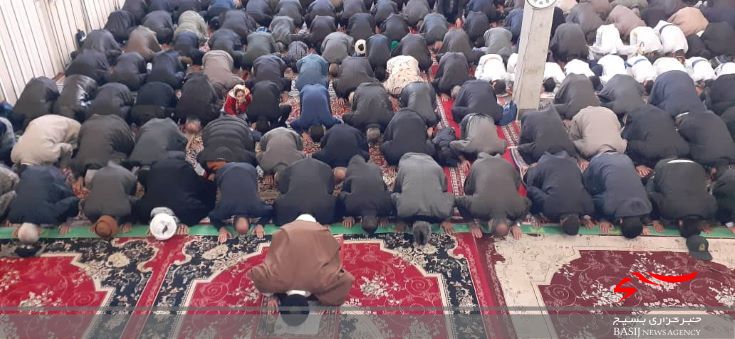 برگزاری نماز جمعه در مصلی شهر شازند. برگزاری نماز جمعه در مصلی شهر شازند.