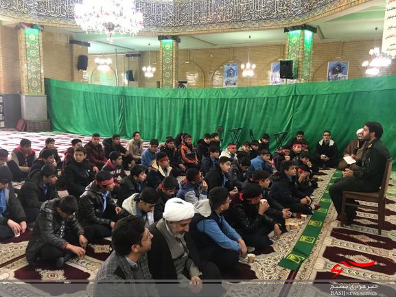 گزارش تصویری از یادواره و گرامیداشت 10 شهید گمنام شهر مهاجران
