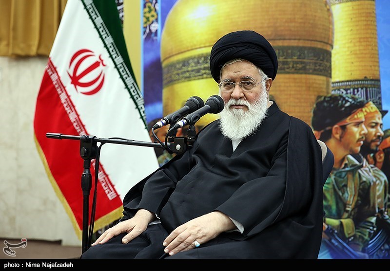 انتقاد شدید آیتالله علمالهدی از حرکت سفیر انگلیس انتقاد شدید آیتالله علمالهدی از حرکت سفیر انگلیس