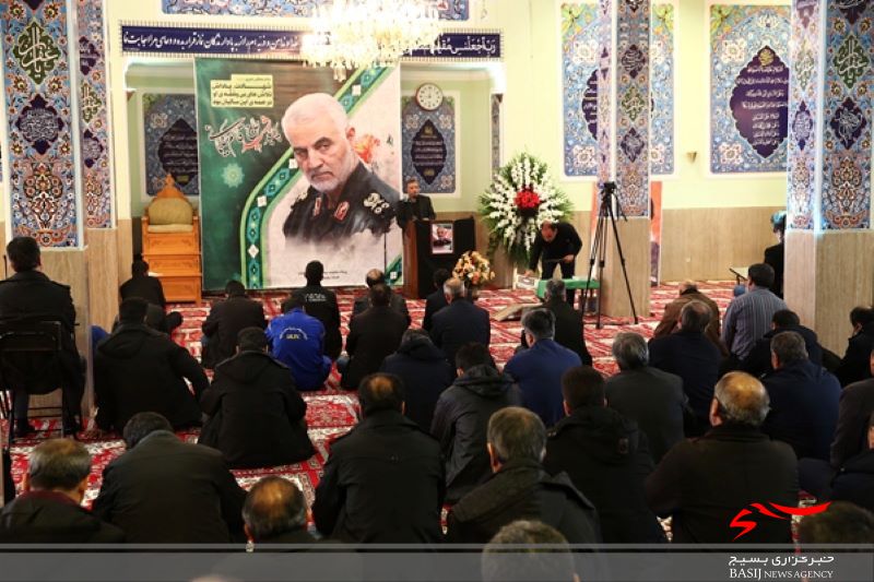 گزارش تصویری از برگزاری مراسم بزرگداشت سردار رشید اسلام شهید حاج قاسم سلیمانی در مجتمع پتروشیمی شازند.