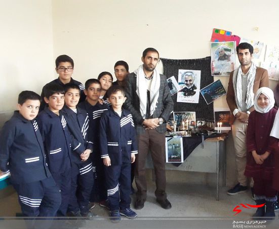 برگزاری مراسم گرامیداشت سردار سلیمانی در مدارس شهرستان شازند