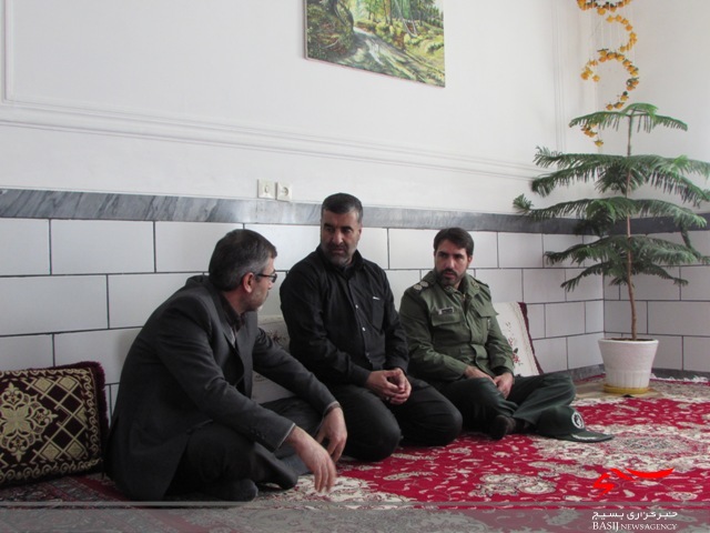 بازنشستگان سفیران انقلاب هستند.