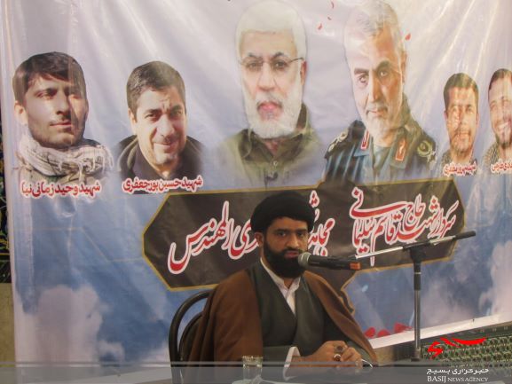 سردار سپهبد سلیمانی نمونه بارز تربیت اسلامی سردار سپهبد سلیمانی نمونه بارز تربیت اسلامی
