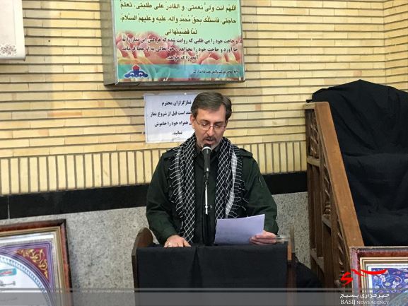 گزارش تصویری از برگزاری نماز جمعه / راهپیمایی / گلباران قبور شهدای گمنام در مسجد ولیعصر شهر مهاجران