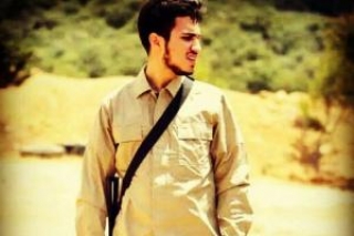 او از کدام تبار بود؟/بوسه جهاد بر شانه های حاج قاسم سلیمانی او از کدام تبار بود؟/بوسه جهاد بر شانه های حاج قاسم سلیمانی