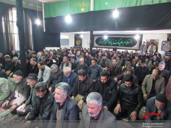 گزارش تصویری از برگزاری مراسم یاواره شهدای روستای فاقرلو و گرامیداشت یاد شهید سردار سلیمانی گزارش تصویری از برگزاری مراسم یاواره شهدای روستای فاقرلو و گرامیداشت یاد شهید سردار سلیمانی