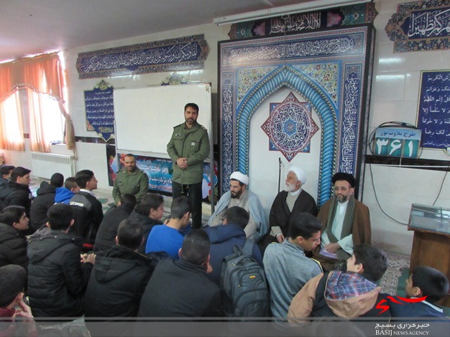 گزارش تصویری از مراسم بدرقه کاروان راهیان نور