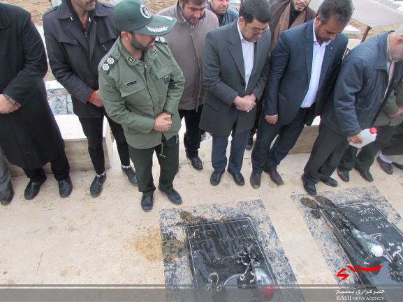 گزارش تصویری از دیدار با خانواده شهداوخانواده محرومین/گلباران مزار شهدا